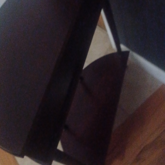 side end table - Picture 4 of 6